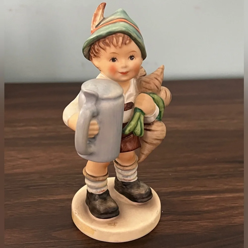 Goebel Figurine, for father with Mug and Sack